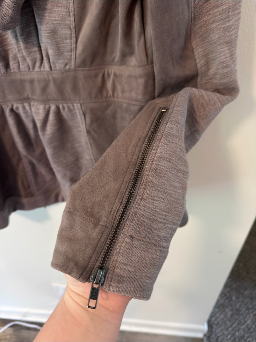 Akemi + Kin Abbe Full Zip Hoodie Medium Mauve Taupe Hooded Jacket - Picture 10 of 12